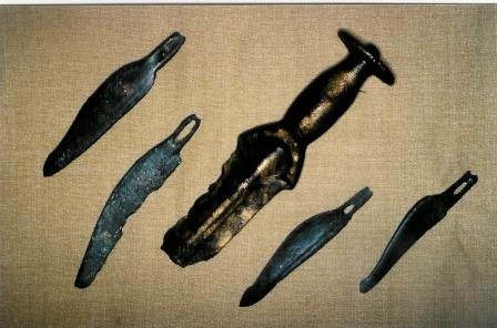 Bronzezeit - Schwertstück und Messer